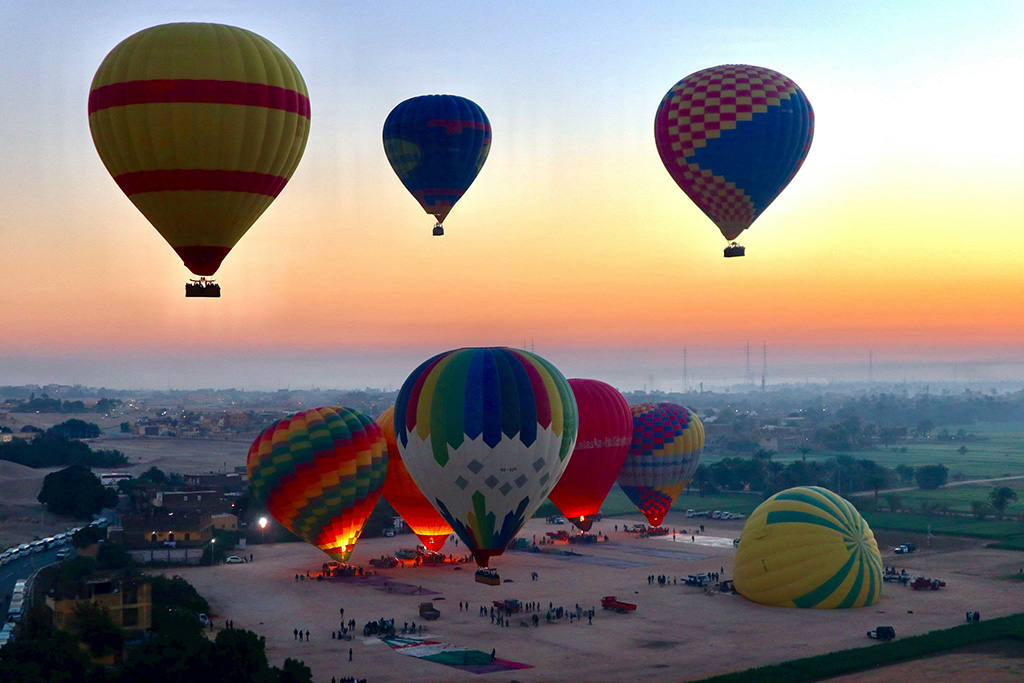 Hot air ballons taking flight